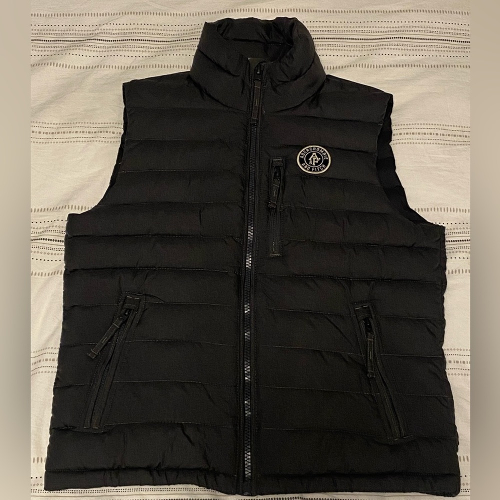Abercrombie & Fitch Puffer Vest